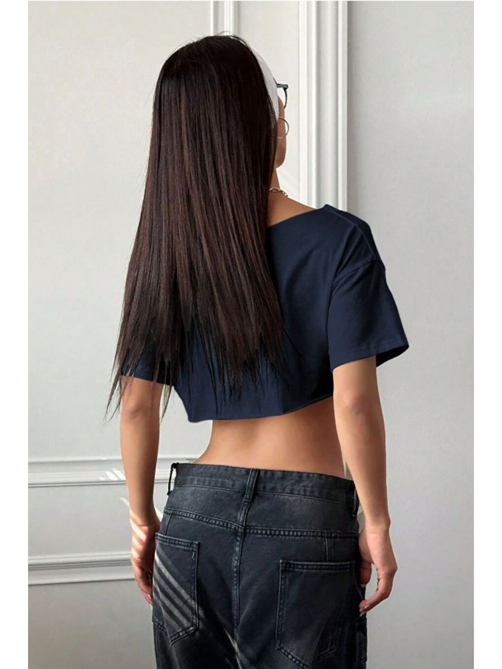 Kadın Lacivert Kayık Yaka Oversize Crop T-Shirt-3