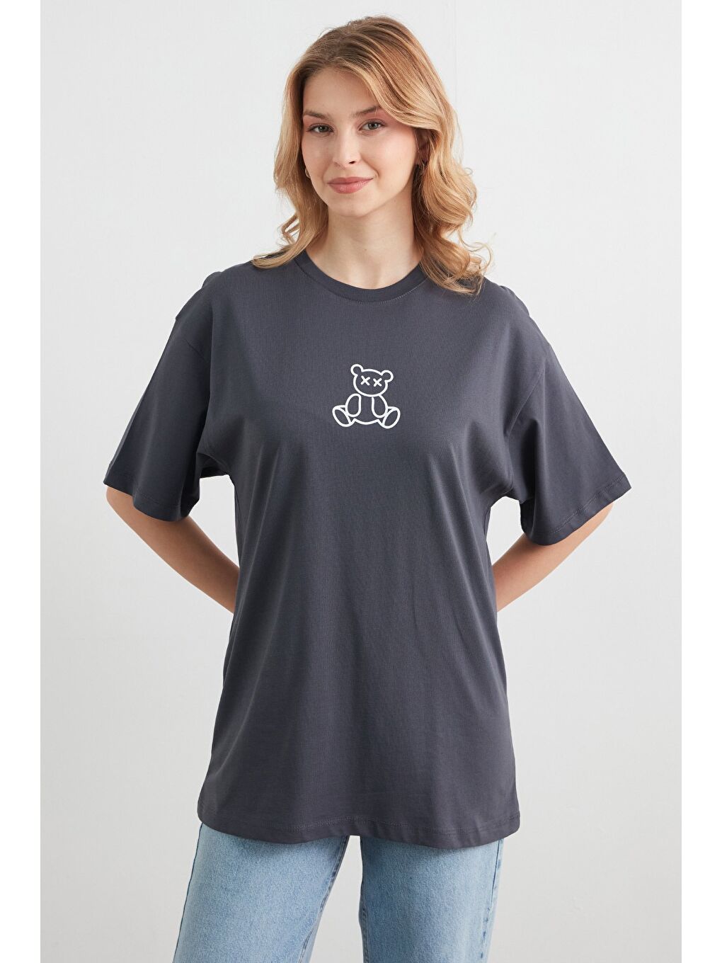 Antrasit Ayıcık Baskılı Oversize Tişört