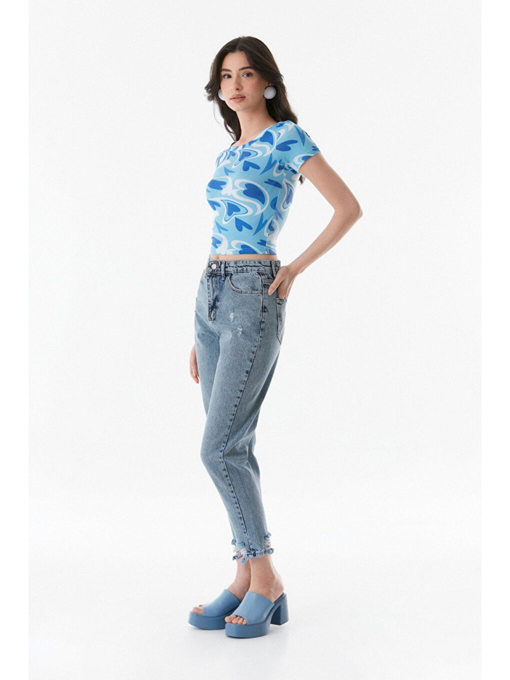 Mavi Kalp Desenli Bisiklet Yaka Bluz-3