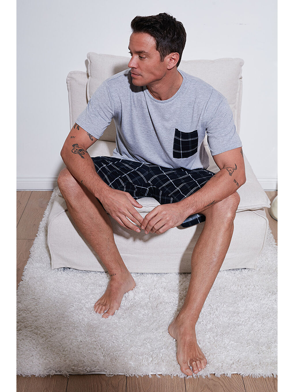 Gri Kareli Regular Fit Pamuklu Bisiklet Yaka Kısa Kollu %100 Pamuk Şortlu Pijama Takımıı 6572020-1