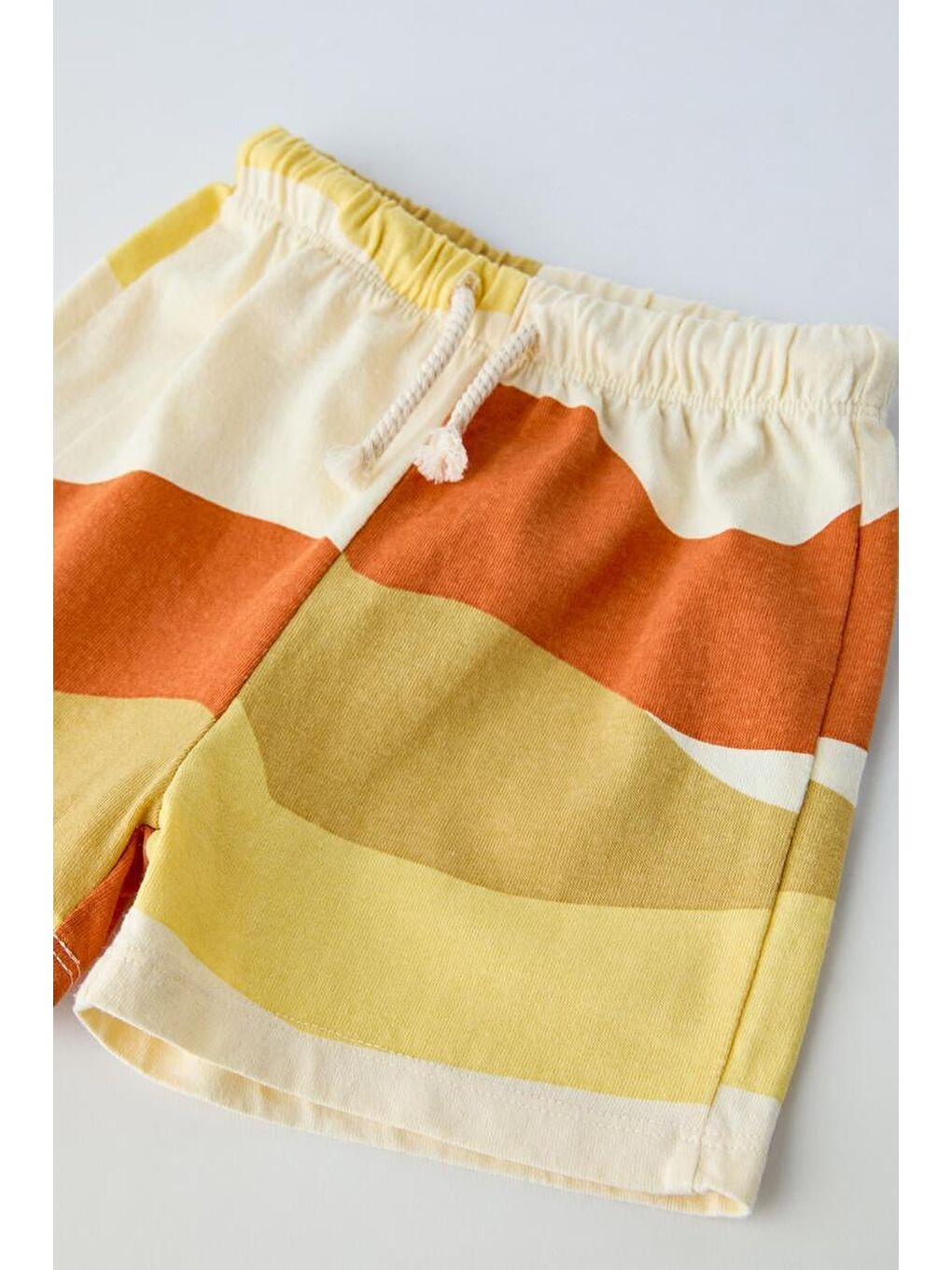 Karışık Unisex Çocuk Renkli Desenli Pamuklu Tişört Ve Şort Takımı – Yazlık Rahat Kombin-2