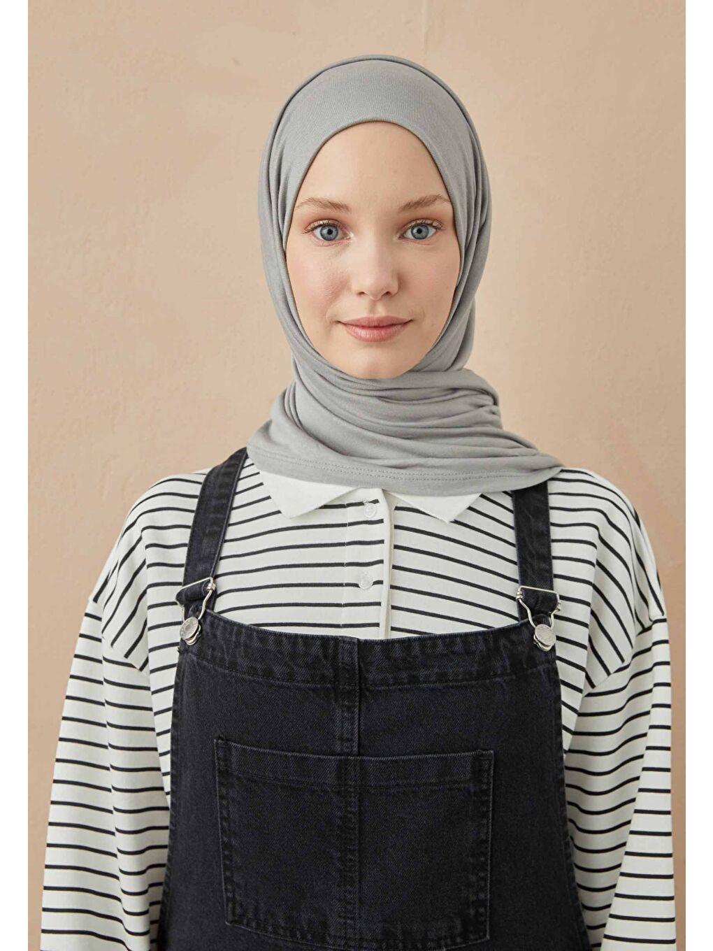 Gri Penye Şal Gumus-2