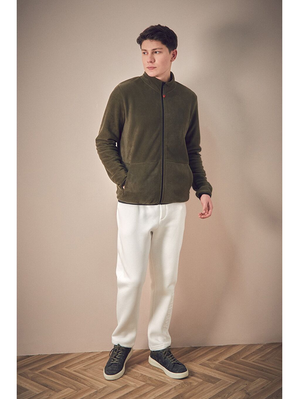 Haki Dik Yaka Polar Erkek Fermuarlı Sweatshirt Hırka-1