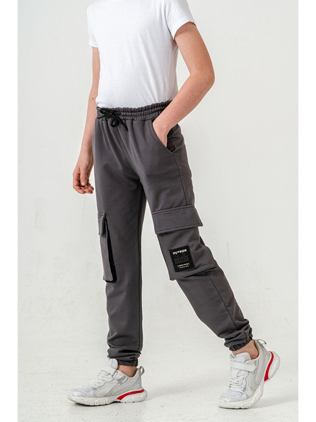 Gri Çift Kargo Cepli Sol Cep Kapagı Armalı Erkek Çoçuk Eşofman Altı-2