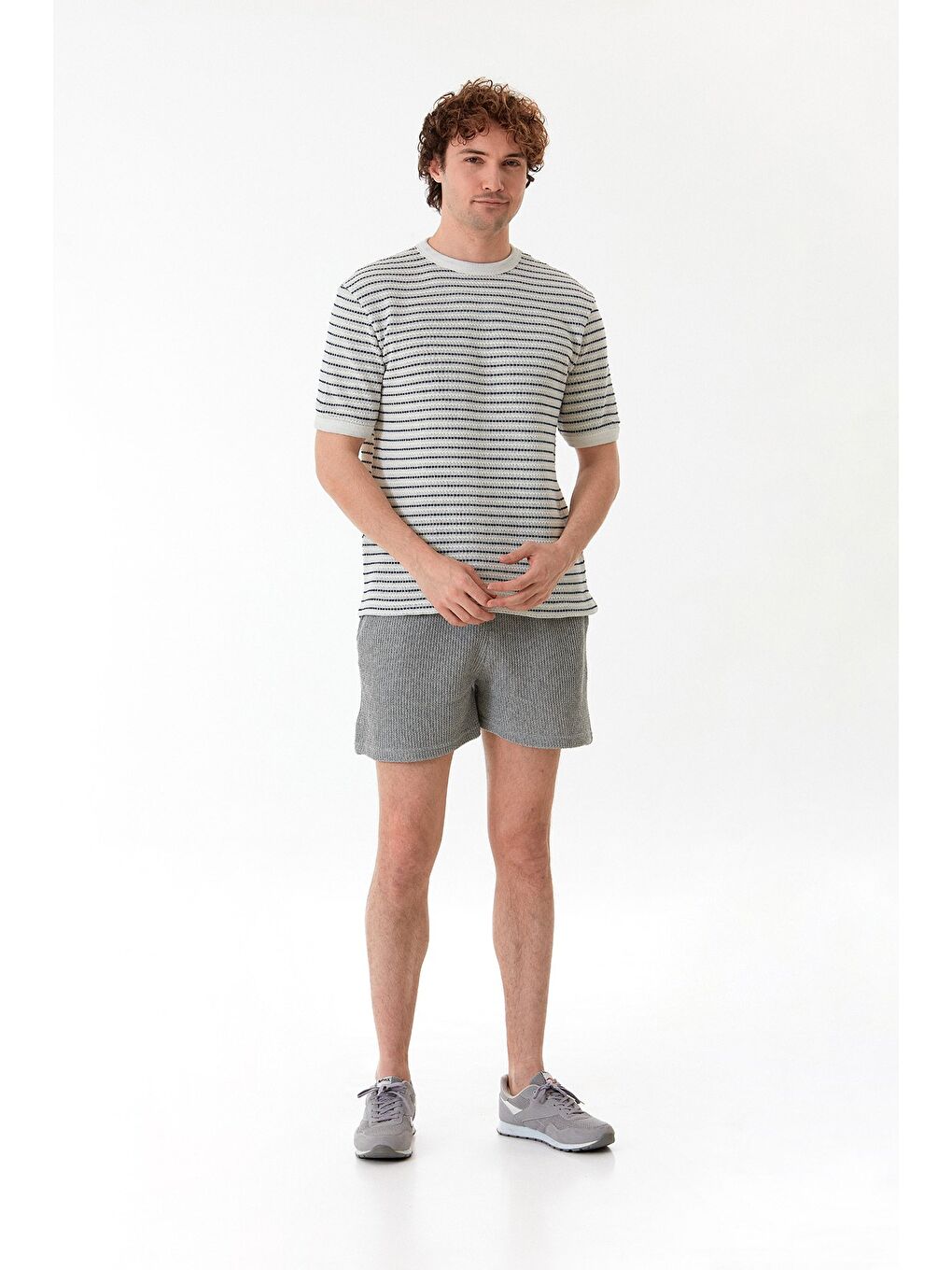 Lacivert Çizgili Bisiklet Yaka Triko Örme Tişört-1