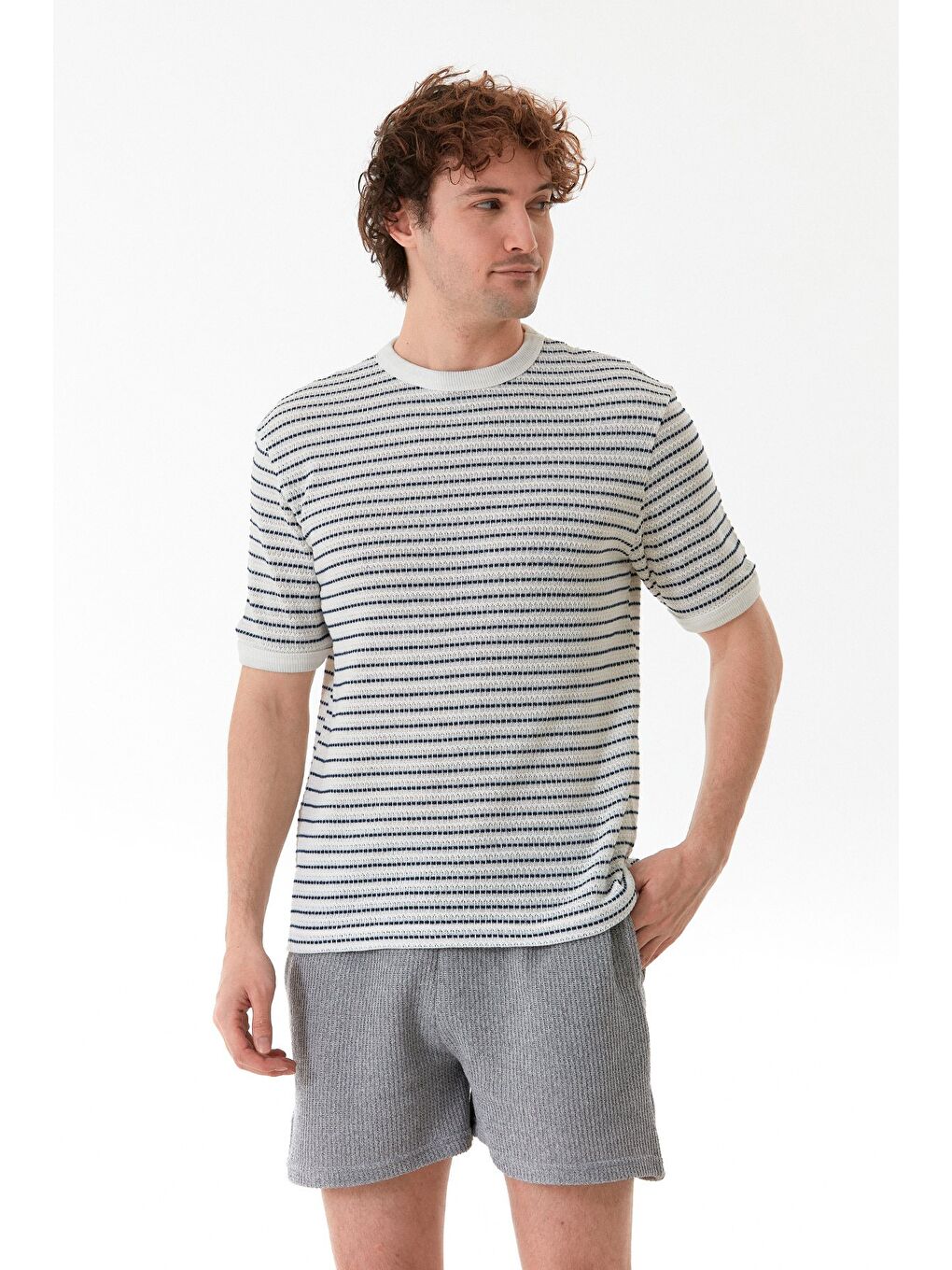 Lacivert Çizgili Bisiklet Yaka Triko Örme Tişört-2