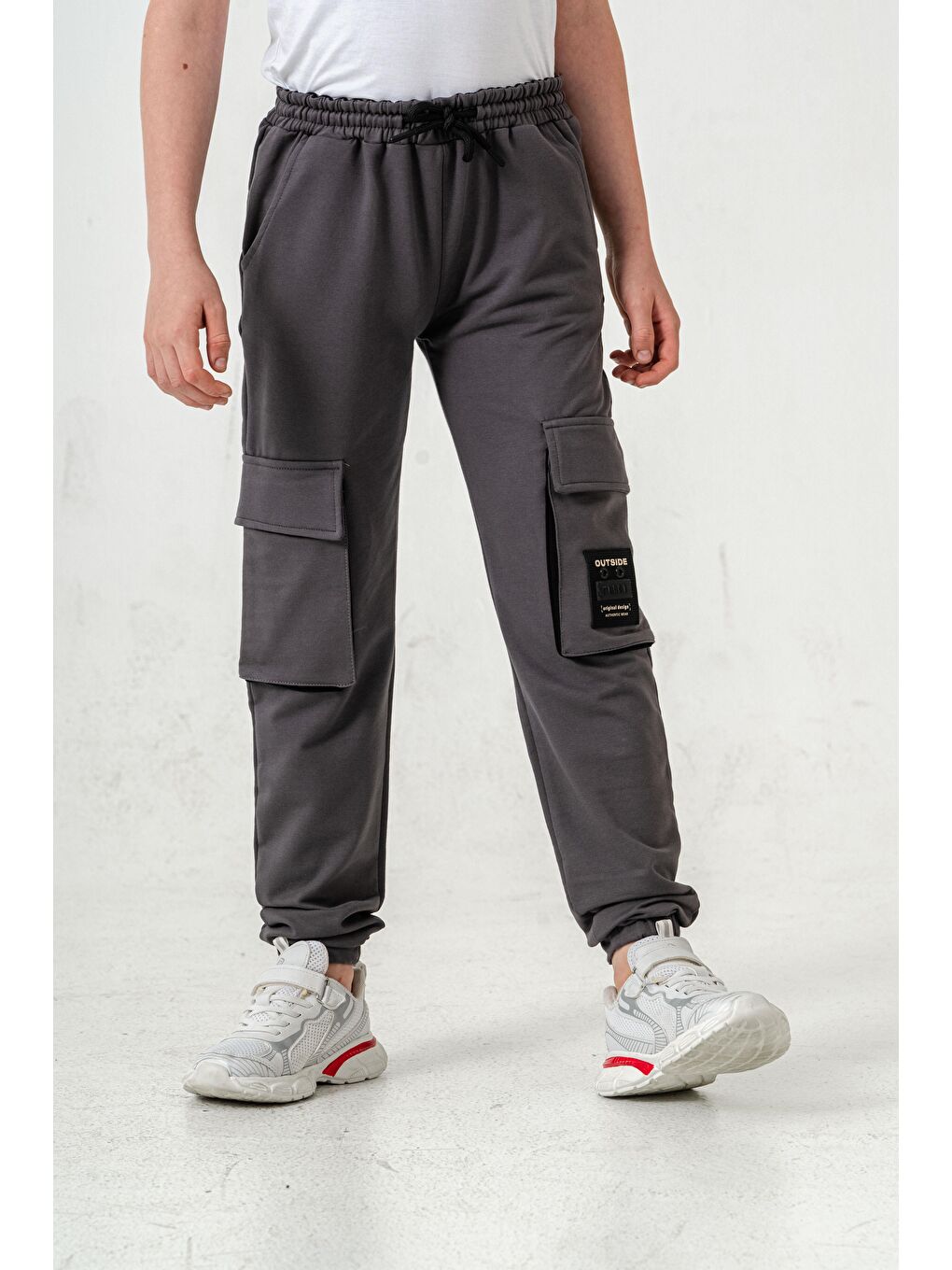 Gri Çift Kargo Cepli Sol Cep Kapagı Armalı Erkek Çoçuk Eşofman Altı-5