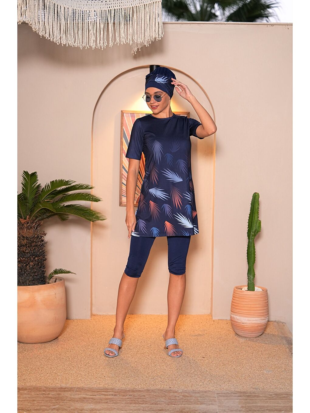 Lacivert Pano Desenli Kısa Kol Yarı Kapalı Tesettür Mayo 3191