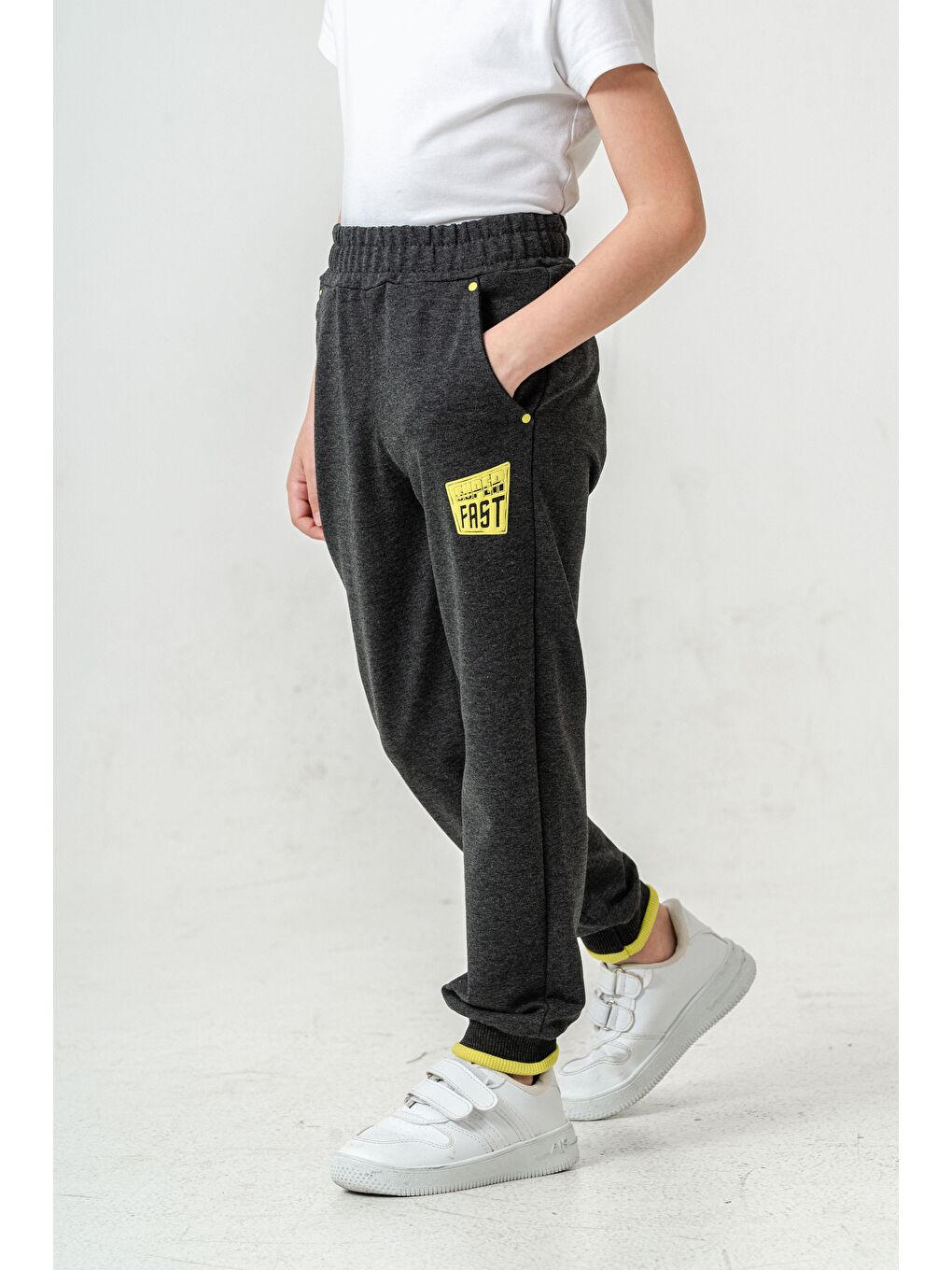 Antrasit Super Fast Baskılı Cep Kenarı Rivetli Erkek Çocuk Eşofman Altı-4