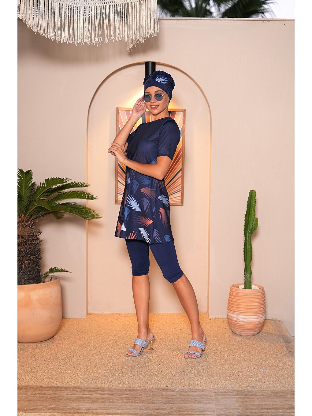 Lacivert Pano Desenli Kısa Kol Yarı Kapalı Tesettür Mayo 3191-2