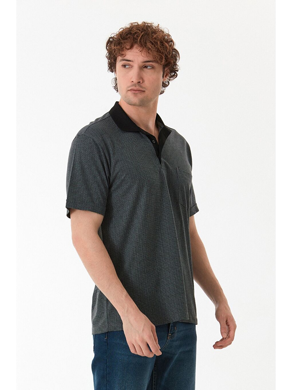 Siyah Desenli Regular Fit Yarım Düğmeli Polo Yaka Tişört-2