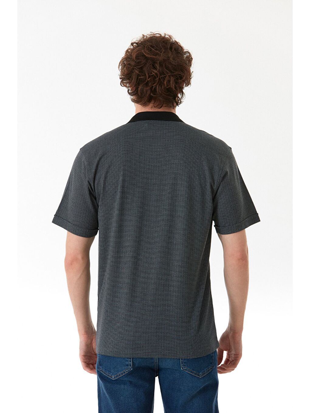 Siyah Desenli Regular Fit Yarım Düğmeli Polo Yaka Tişört-3