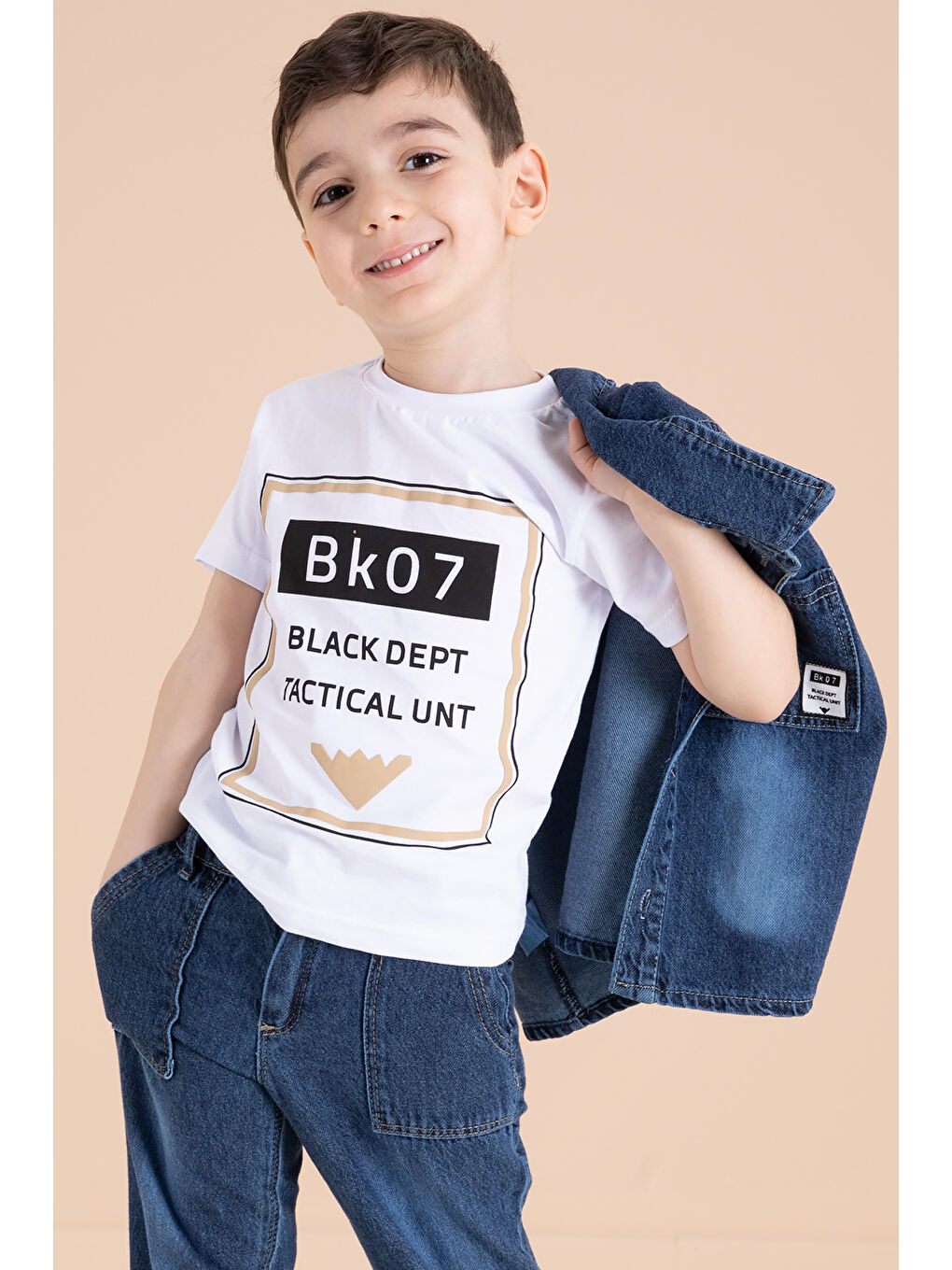 Lacivert Düğmeli Jean Ceketli Pantolonlu Erkek Çocuk 3'lü Takım 20012-1