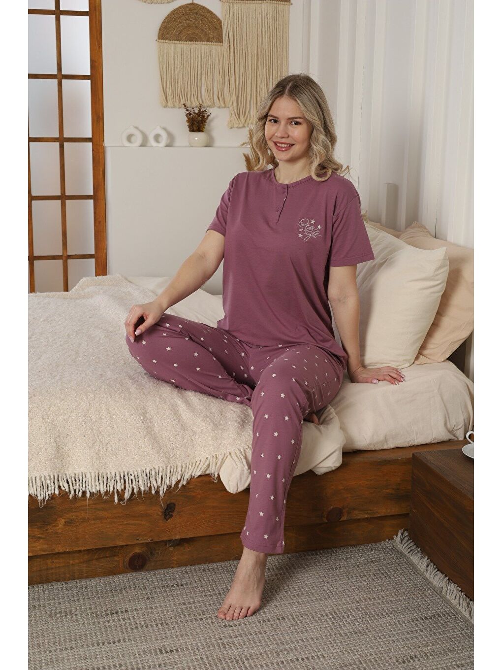 Lila Kadın Modal Kumaş Yıldızlı Düğmeli Kaliteli Esnek Rahat Kısa Kollu Pijama Takımı