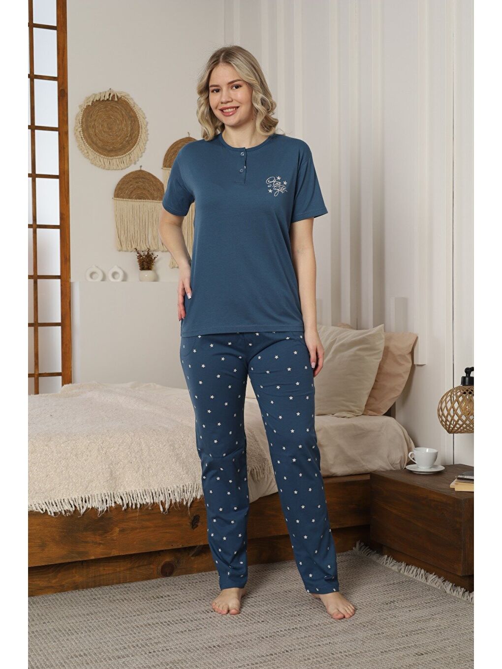 İndigo Kadın Modal Kumaş Yıldızlı Düğmeli Kaliteli Esnek Rahat Kısa Kollu Pijama Takımı