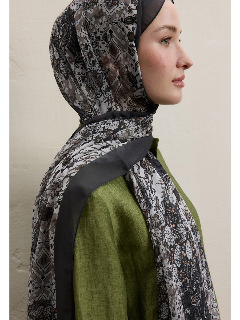 Bej Ethnıc Fıgure Desen İpek Krep Şal Vizon-2