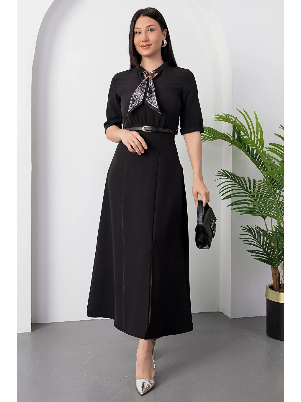Siyah Kadın Kısa Kollu Fular Ve Kemer Detay önden Yırtmaçlı Maxi Boy Elbise-1