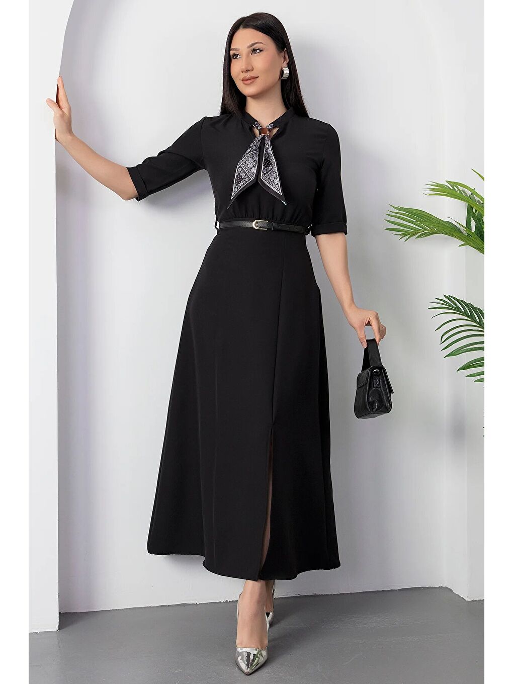 Siyah Kadın Kısa Kollu Fular Ve Kemer Detay önden Yırtmaçlı Maxi Boy Elbise-3