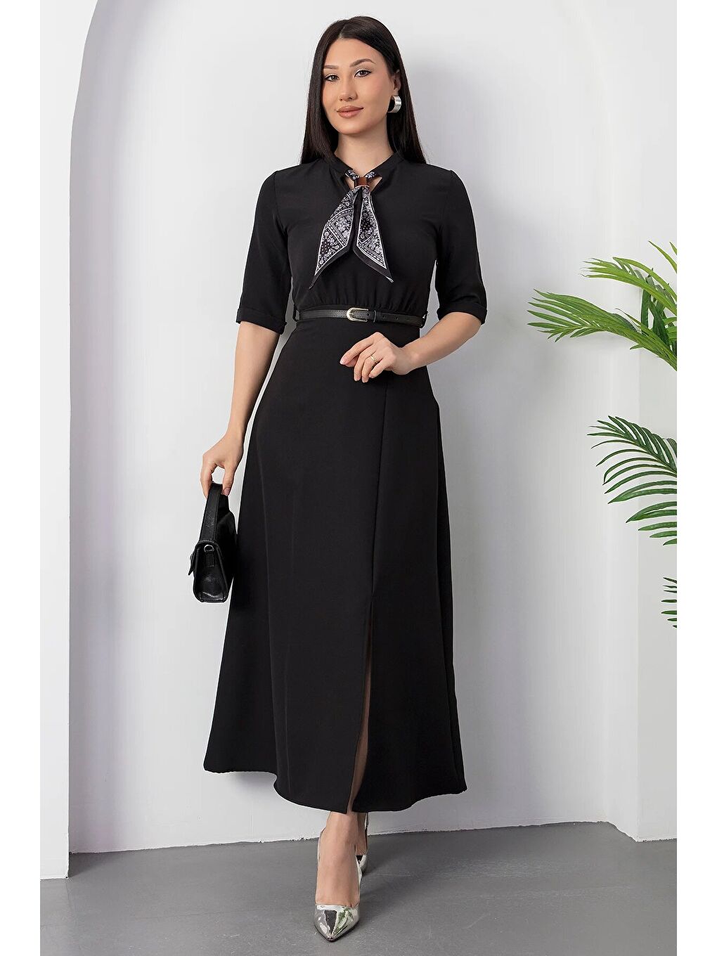 Siyah Kadın Kısa Kollu Fular Ve Kemer Detay önden Yırtmaçlı Maxi Boy Elbise-4