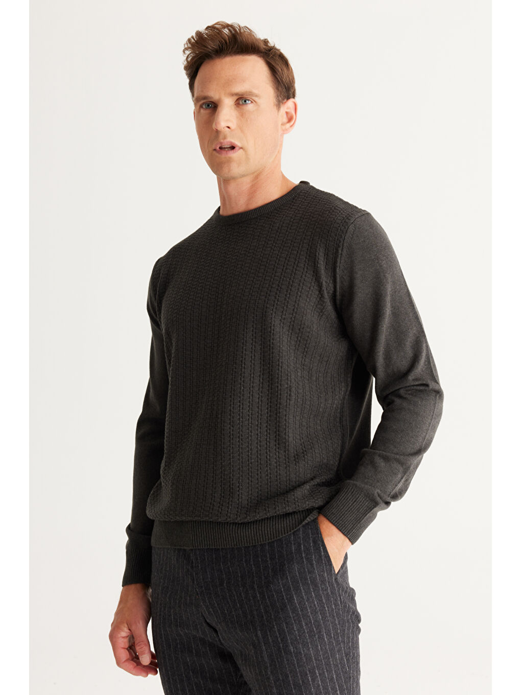 Erkek Antrasit Anti-Pilling Tüylenme Yapmayan Standart Fit Önü Jakarlı Triko Kazak-2