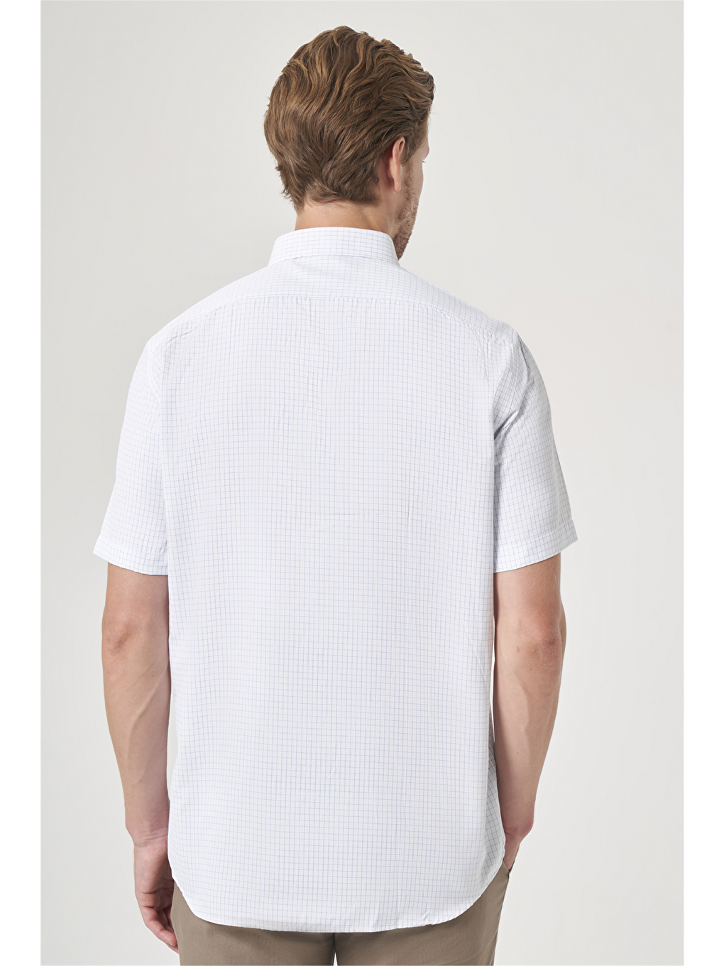 Beyaz-mavi Düğmeli Yaka Kısa Kol Cepli Comfort Fit Pamuklu Gömlek 1004260185-4