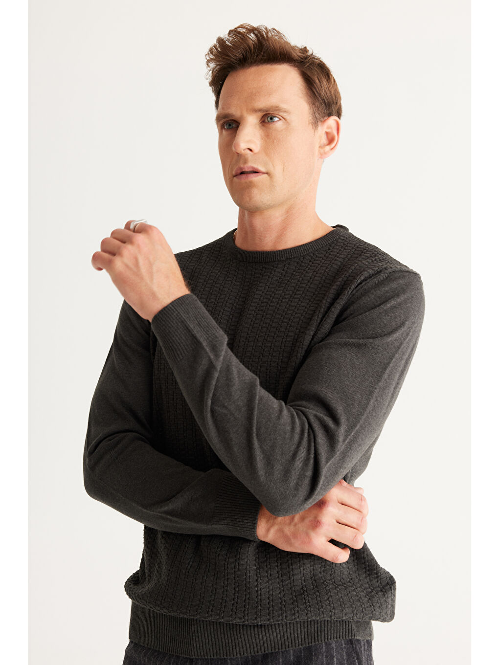 Erkek Antrasit Anti-Pilling Tüylenme Yapmayan Standart Fit Önü Jakarlı Triko Kazak-3