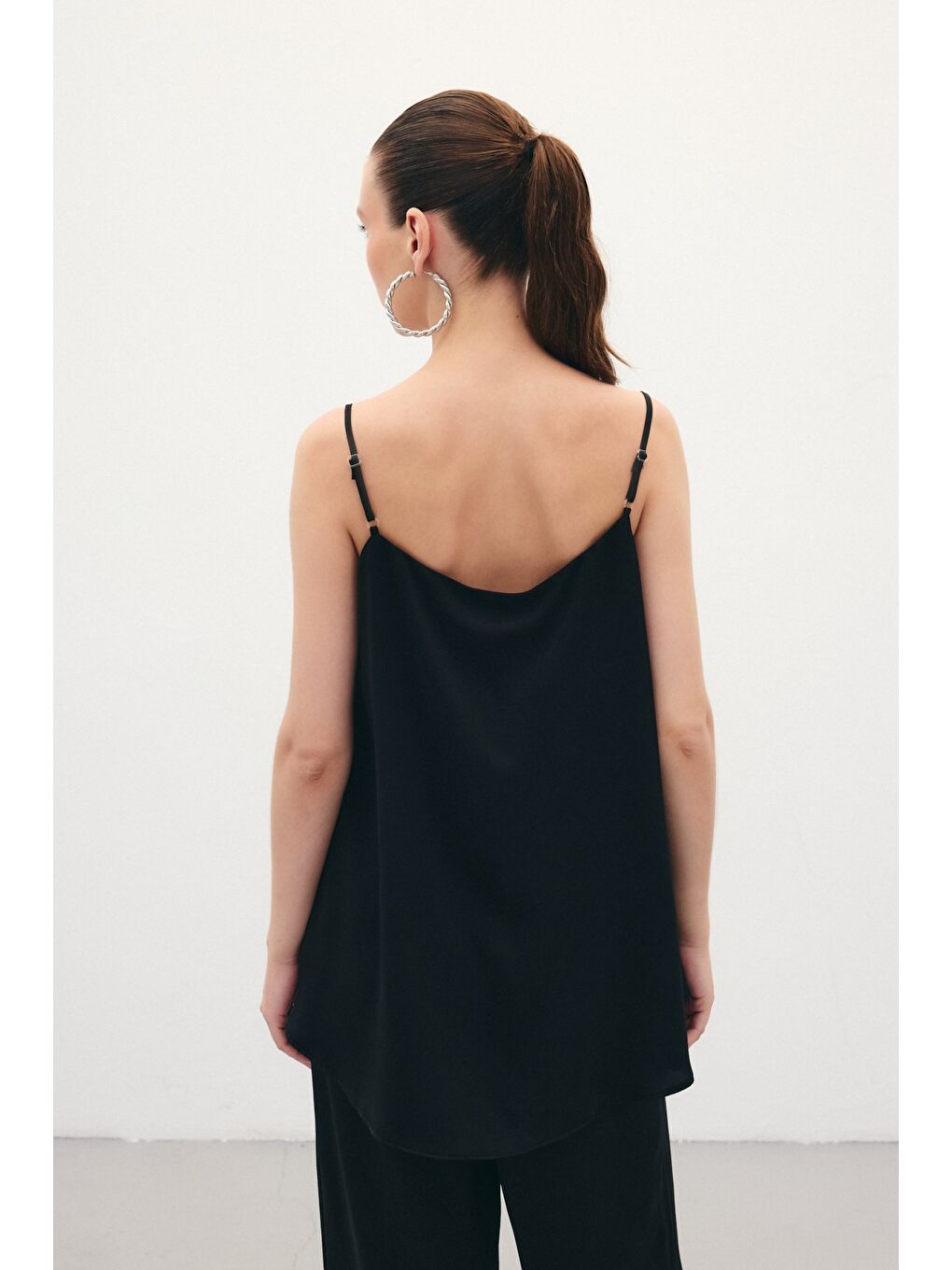 Askılı Saten Bluz - Siyah-6