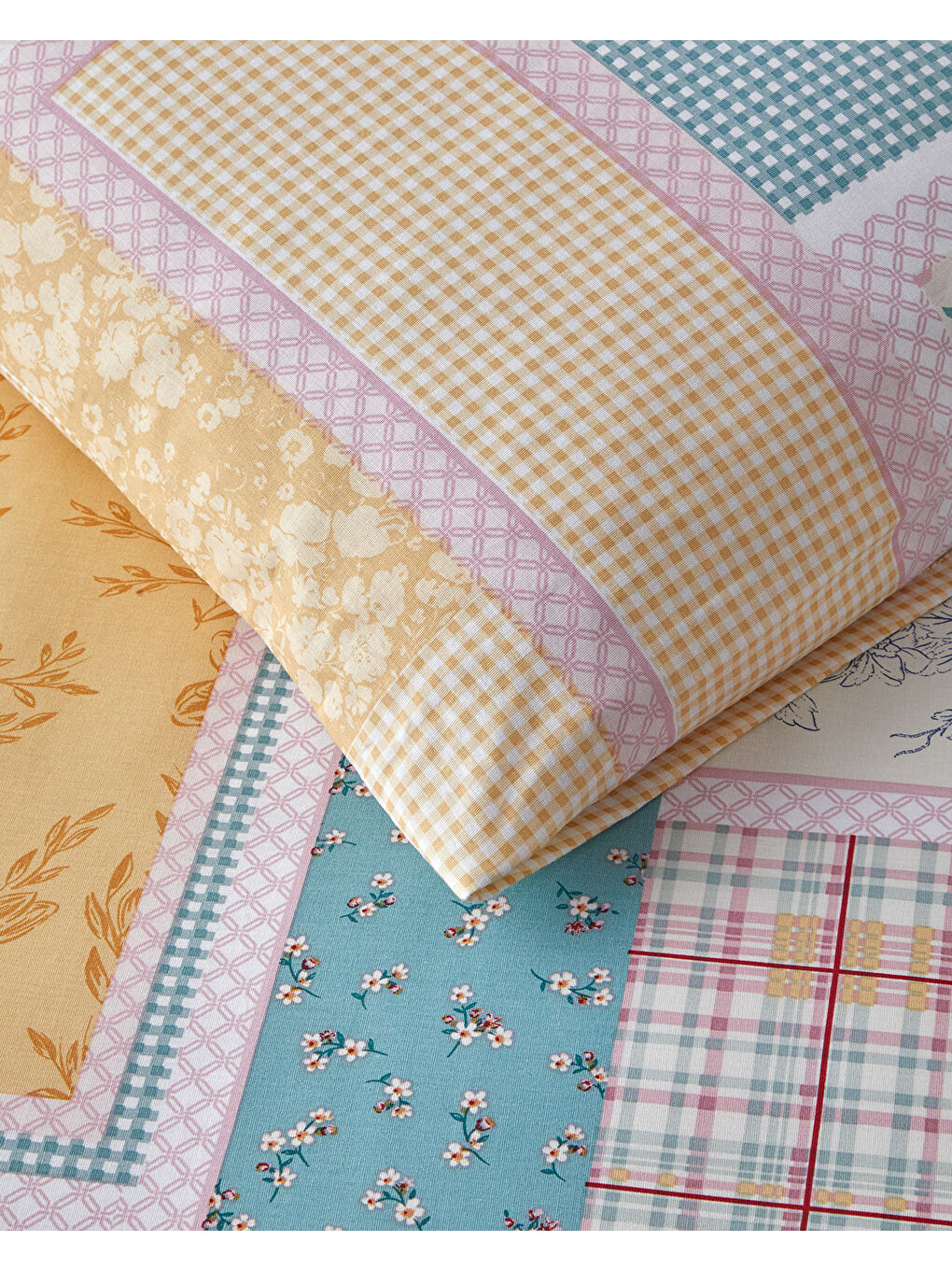 Patch Bouquet Pamuklu Çift Kişilik Nevresim Seti 200x220 cm Yeşil-Sarı-3