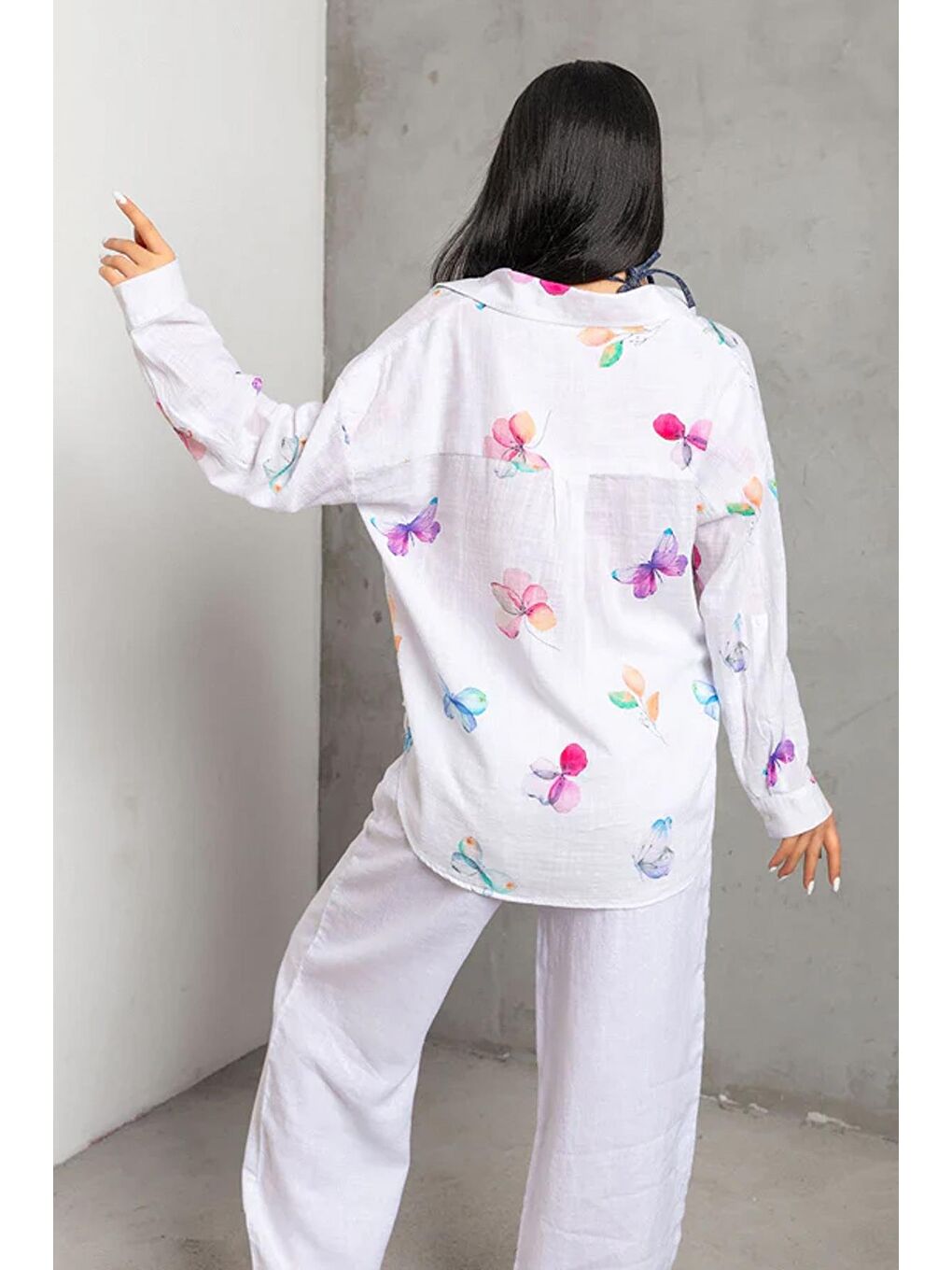 Pembe Desenli Pamuklu Uzun Kollu Kadın Gömlek 26Y0052K1-4