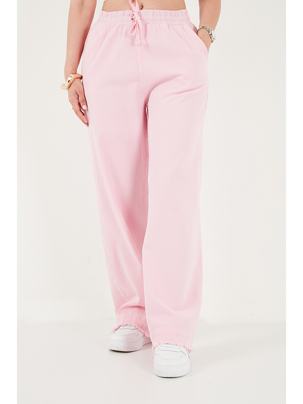 Pembe Pamuklu Belden Bağlamalı Yüksek Bel Geniş Paça Cepli Regular Fit Kadın Pantolon 668yp4760-1