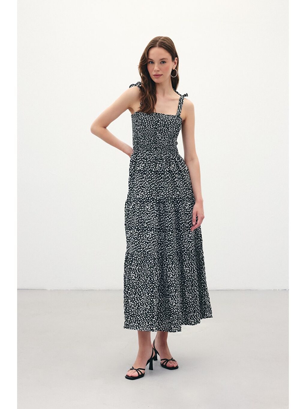 Desenli Uzun Elbise - Siyah-1