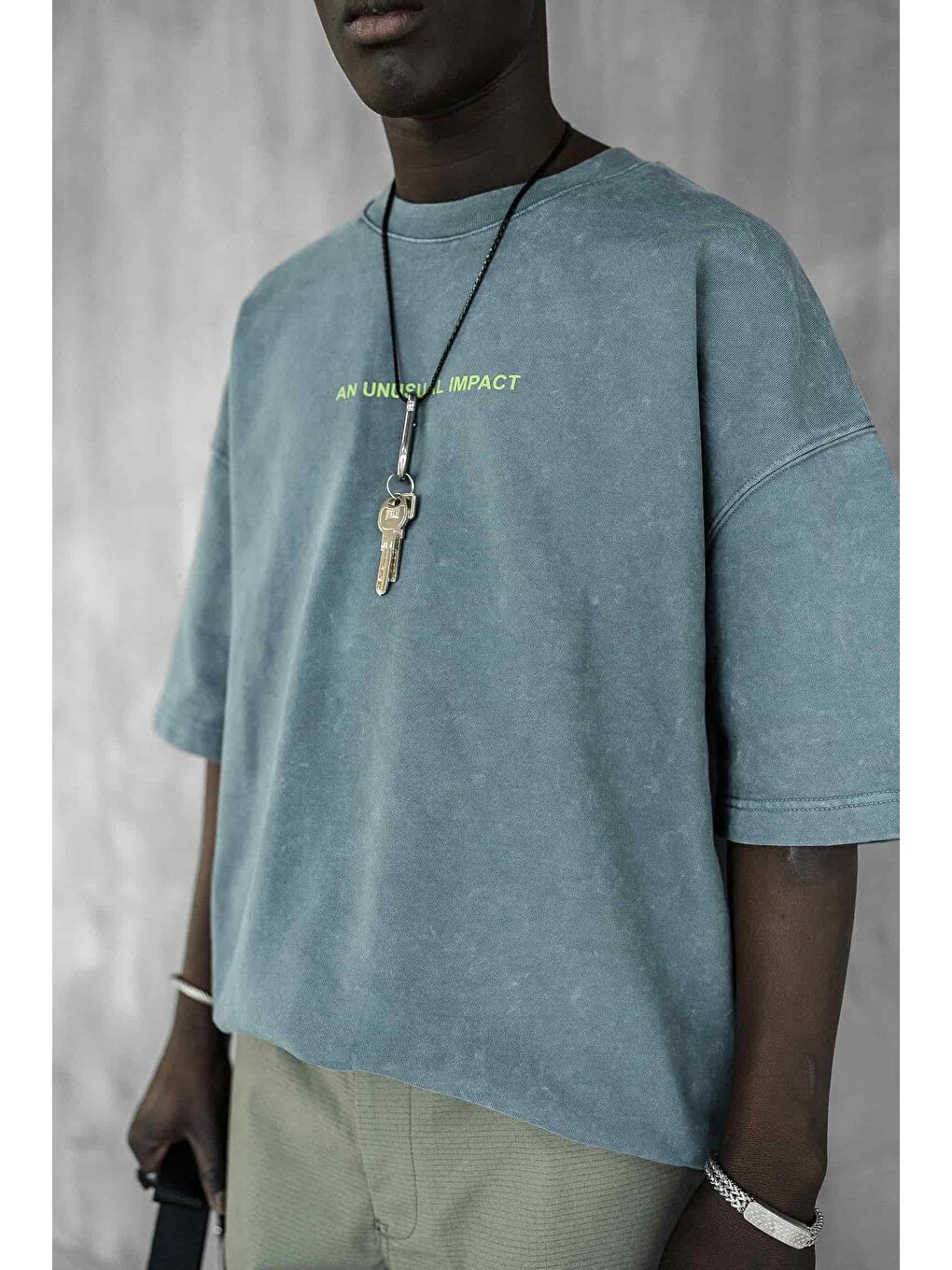 Gri Erkek Oversize Premium Yıkamalı Tişört Füme-2