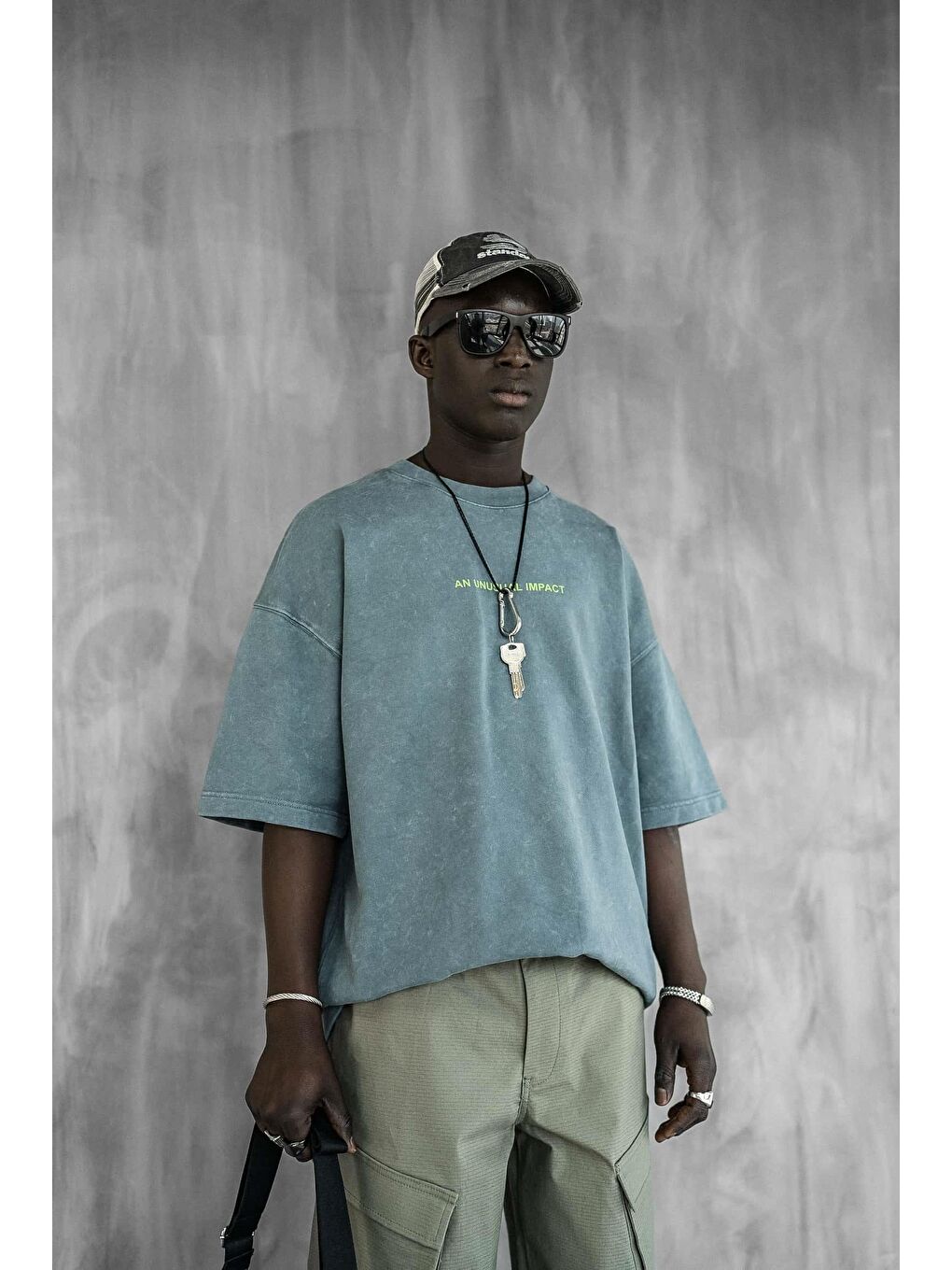 Gri Erkek Oversize Premium Yıkamalı Tişört Füme-4