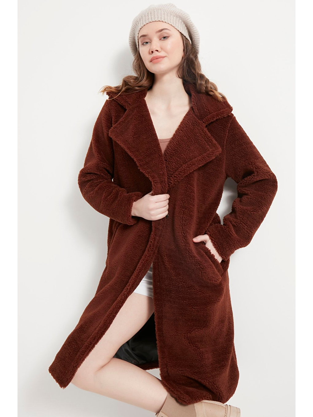 Kahverengi Kadın Uzun Pelüş Kaban-2