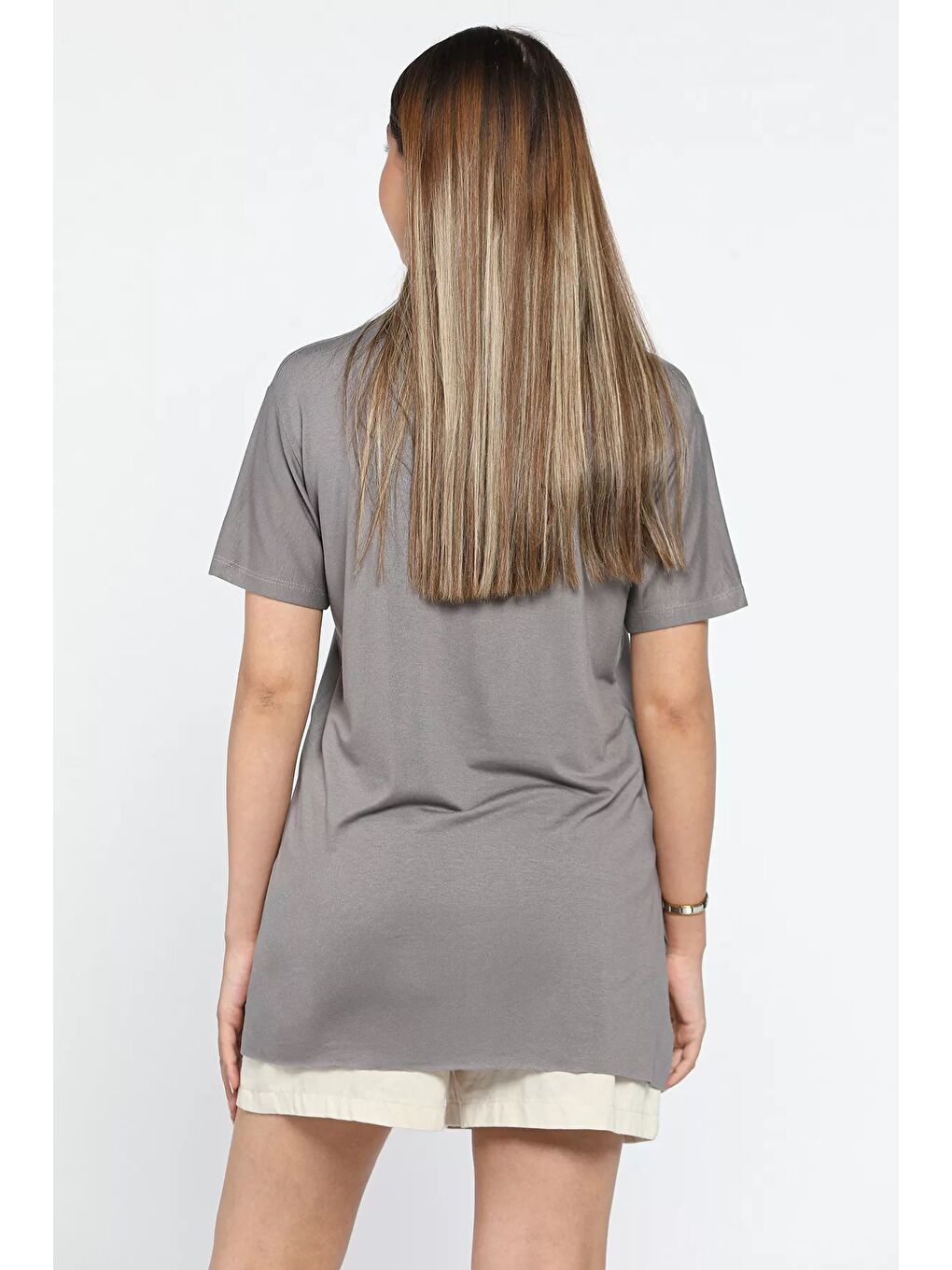 Gri Bisiklet Yaka Elastanlı Basic Kadın Tişört-3