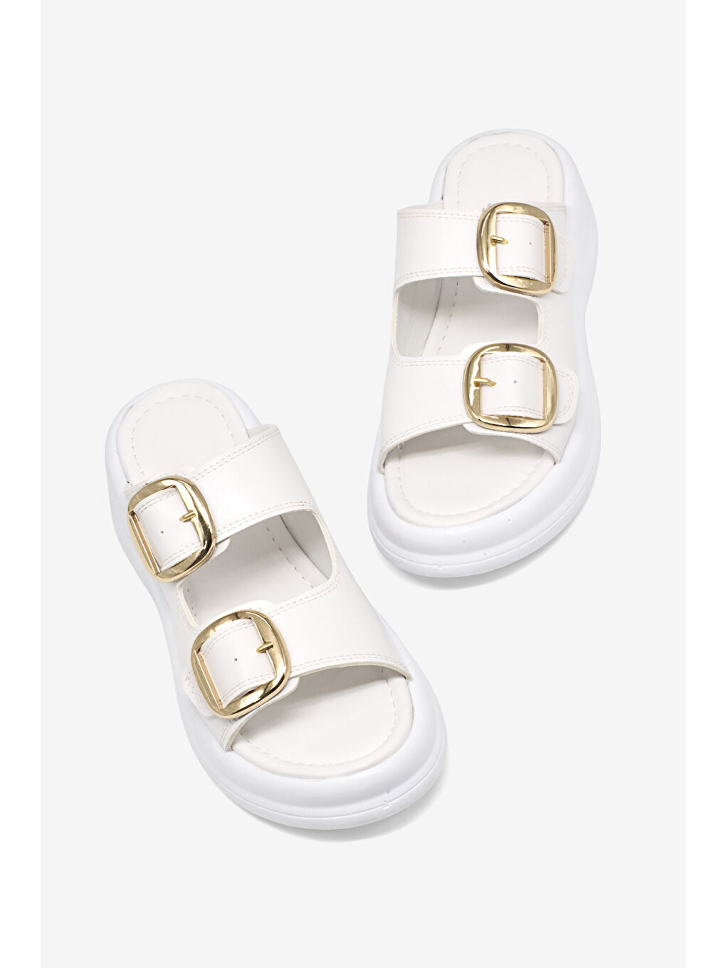 Kadın Beyaz Yüksek Tabanlı Rahat Çift Tokalı Terlik