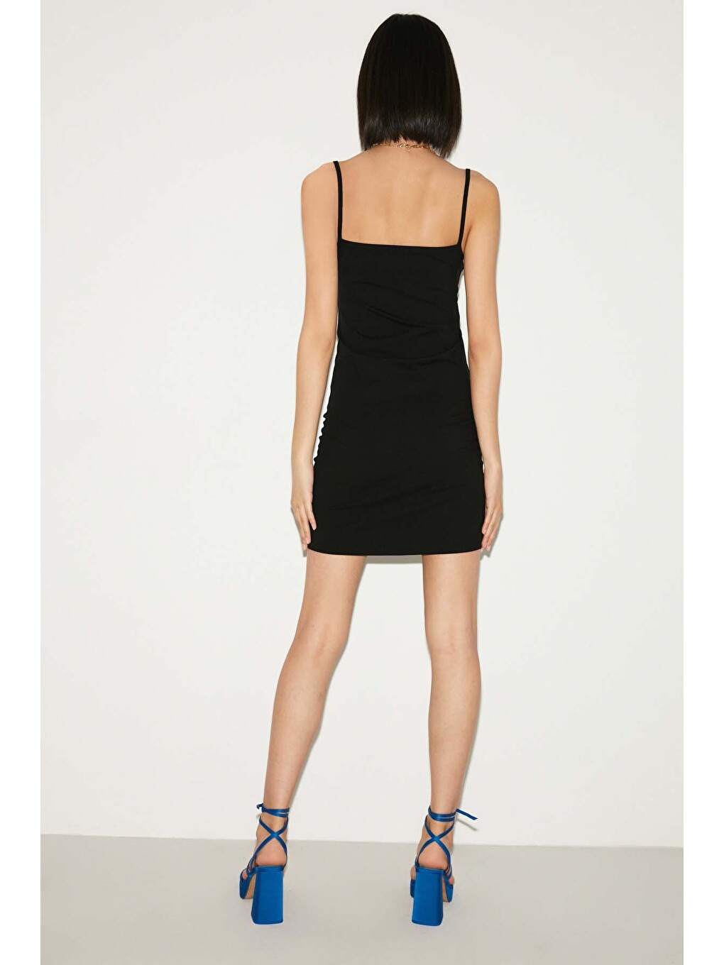 Rose Kadın Askılı Slim Fit Mini Siyah Elbise-5