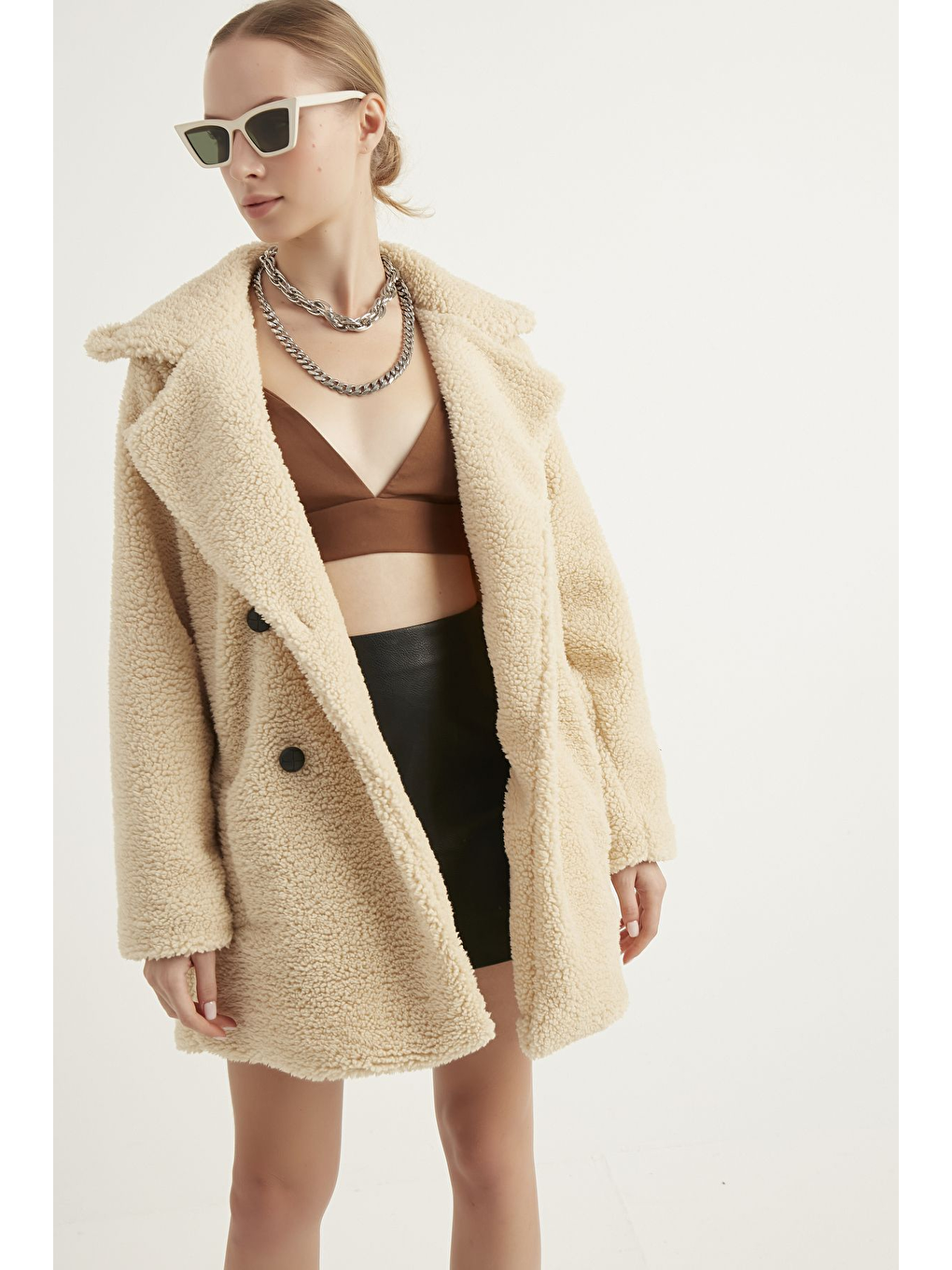 Ekru Kadın Krem Astarlı Düğmeli Pelüş Kaban