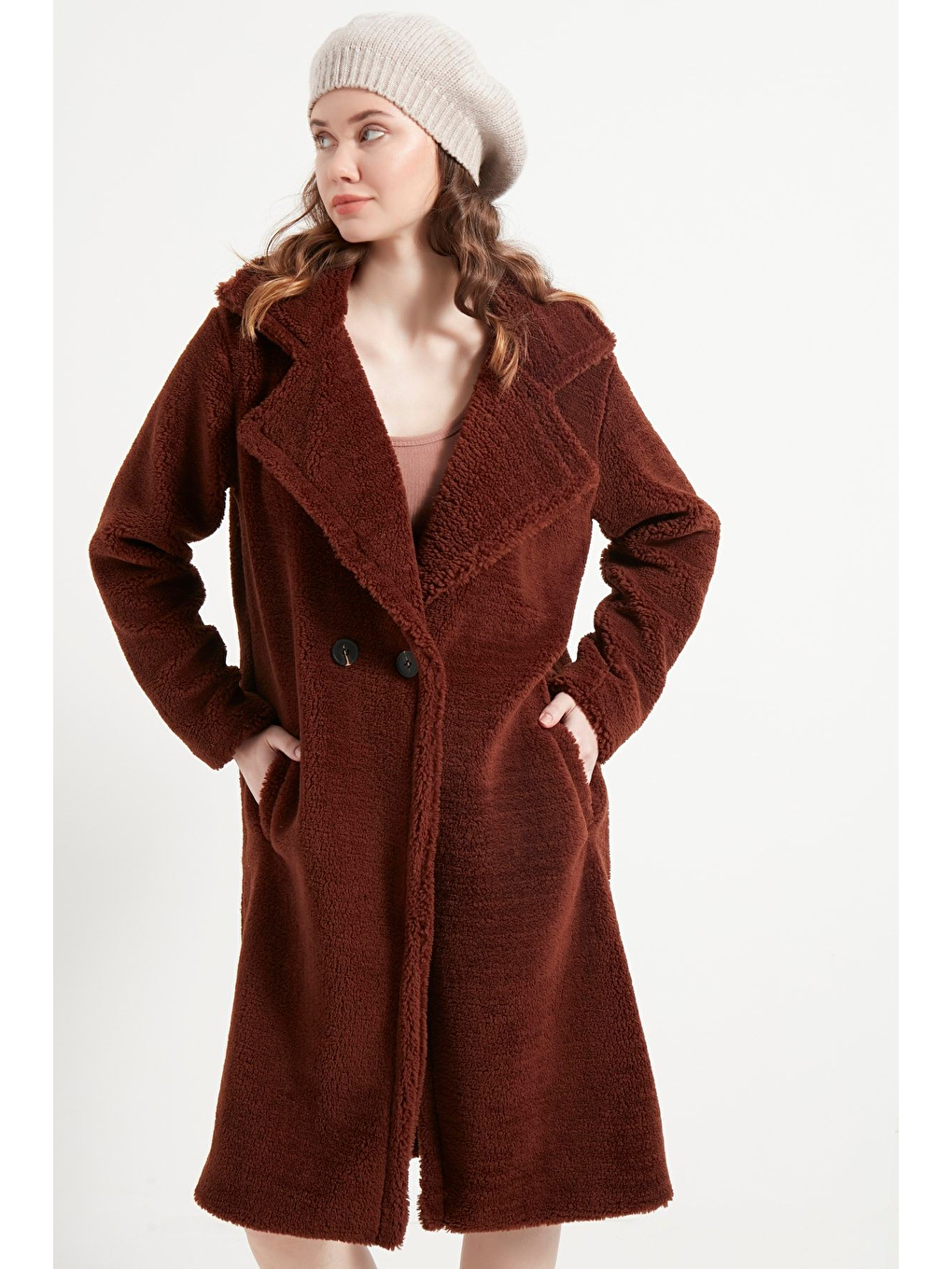 Kahverengi Kadın Uzun Pelüş Kaban-5