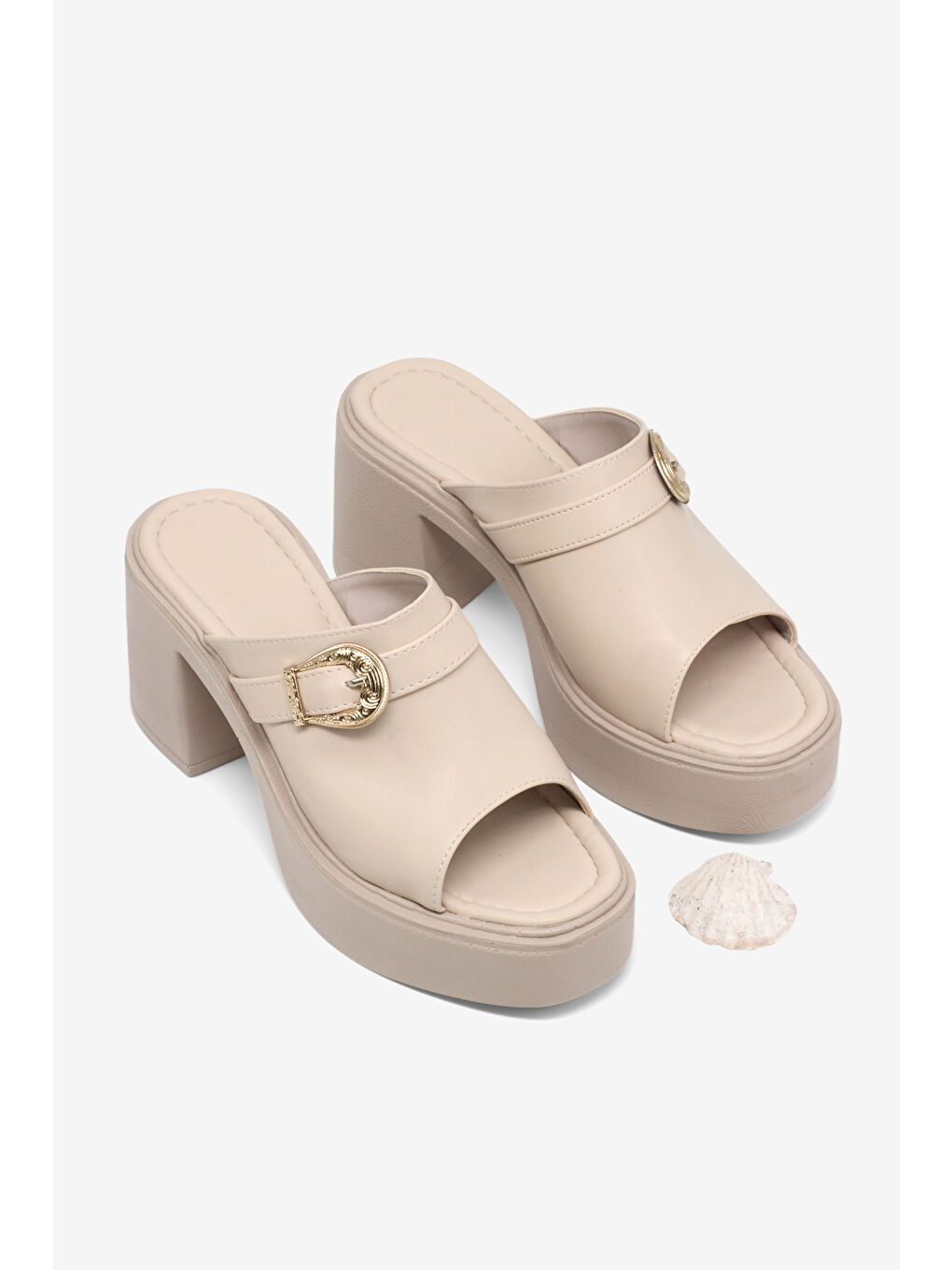 Kadın Bej Yüksek Tabanlı Rahat Tokalı Terlik-3