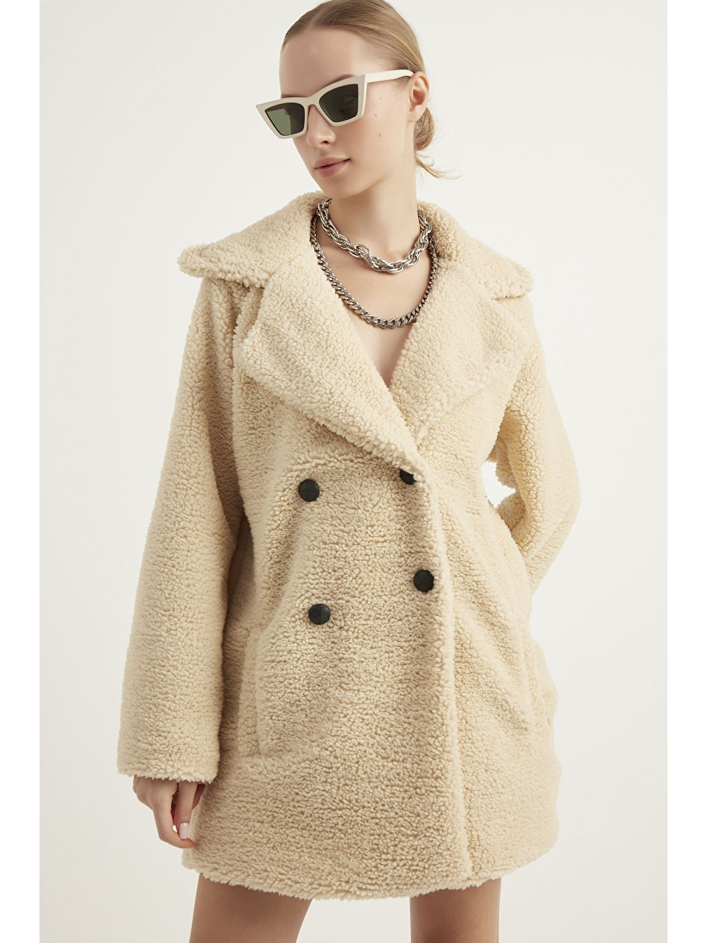 Ekru Kadın Krem Astarlı Düğmeli Pelüş Kaban-2