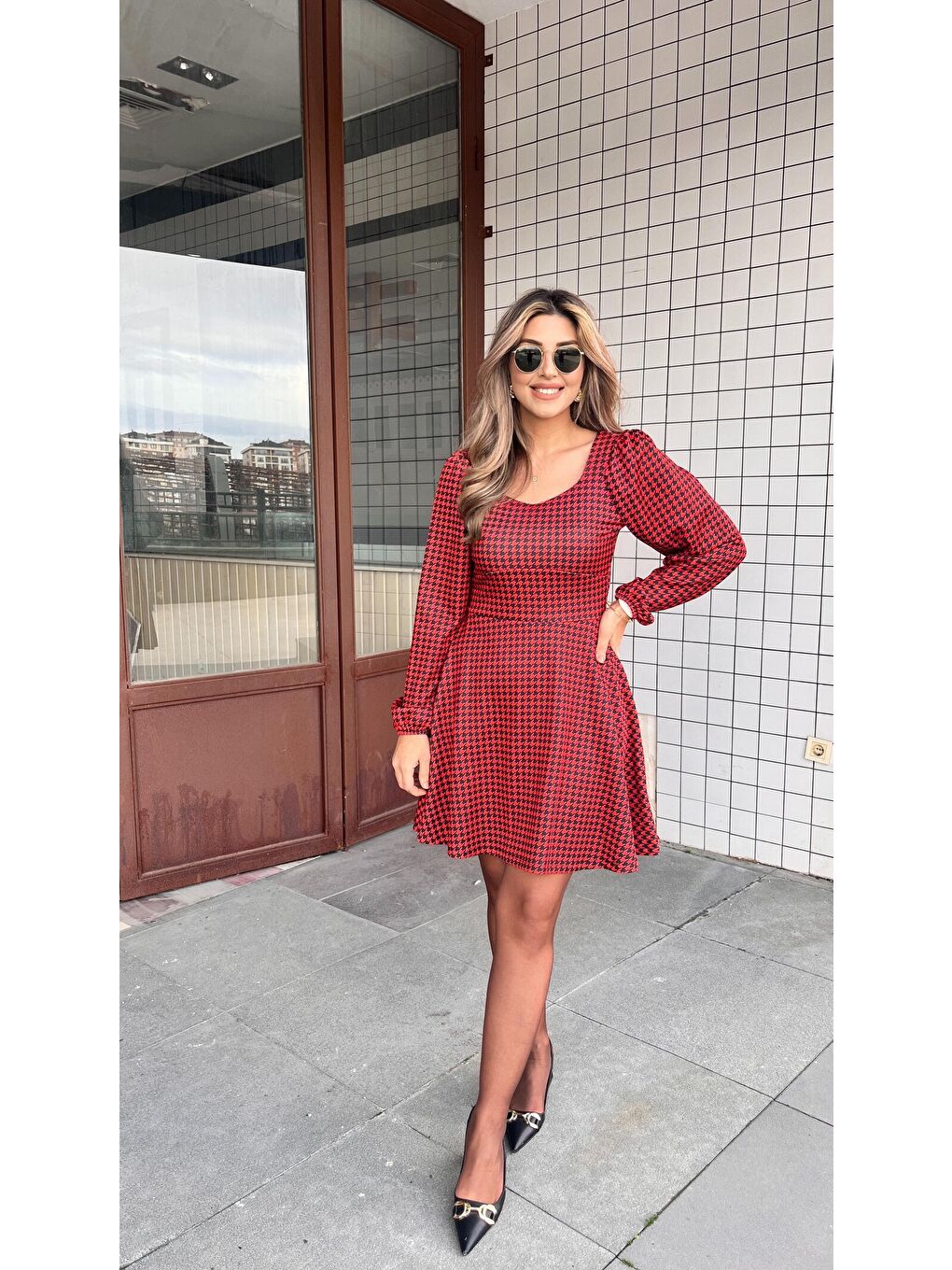Kırmızı Kadın Uzun Kollu Kare Kalp Yakalı Mini Modal Elbise-1
