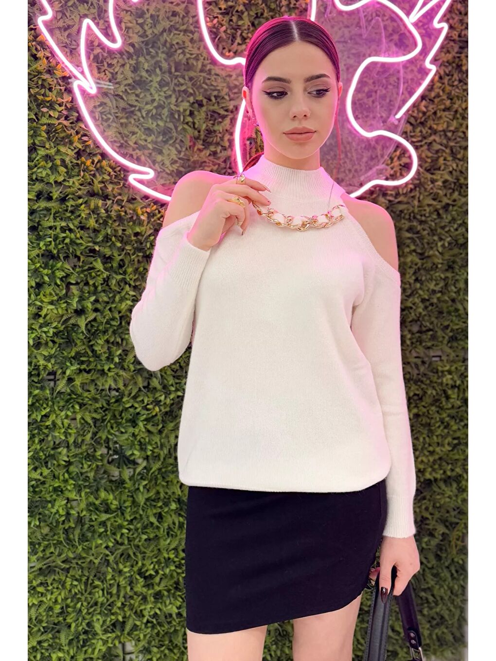 Ekru Kadın Ön Zincir Detaylı Omuz Dekolteli Triko Bluz (s-m-l Beden Uyumludur)-1