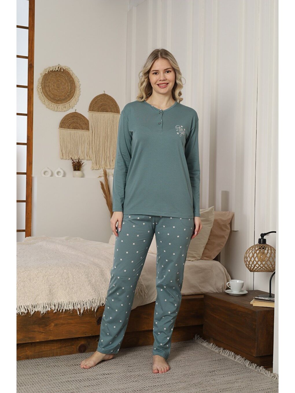 Yeşil Kadın Modal Kumaş Yıldızlı Düğmeli Kaliteli Esnek Rahat Pijama Takımı