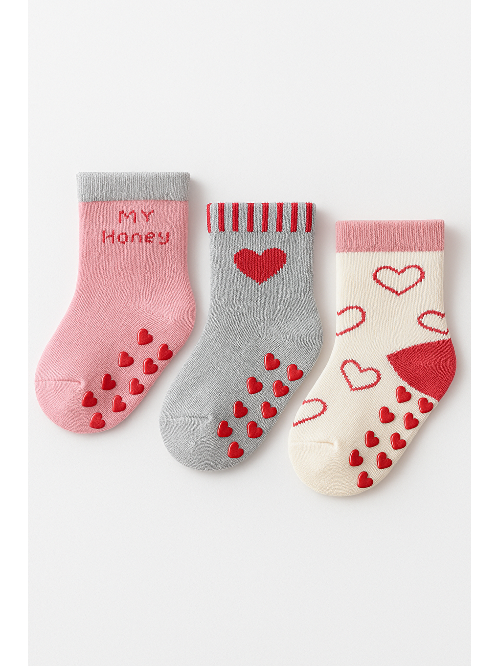 Beyaz Kız Bebek Kalpli 3'Lü Havlu Soket Çorap