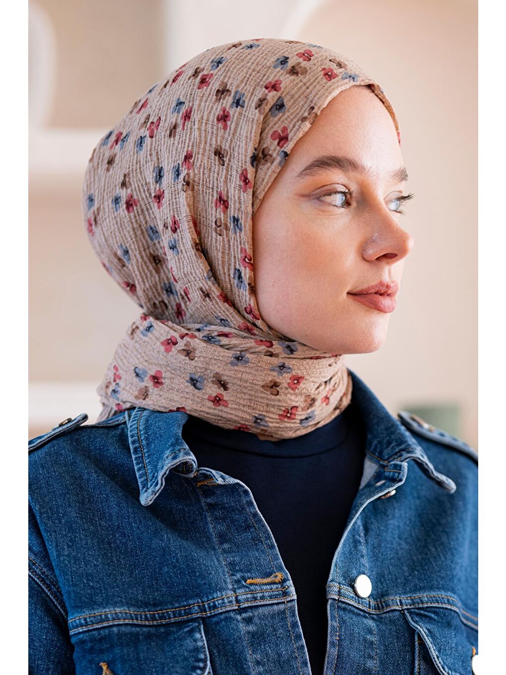 Kahverengi Kadın Çiçek Desenli Kırışmaz Bürümcük Şal 190*80 Cm-3