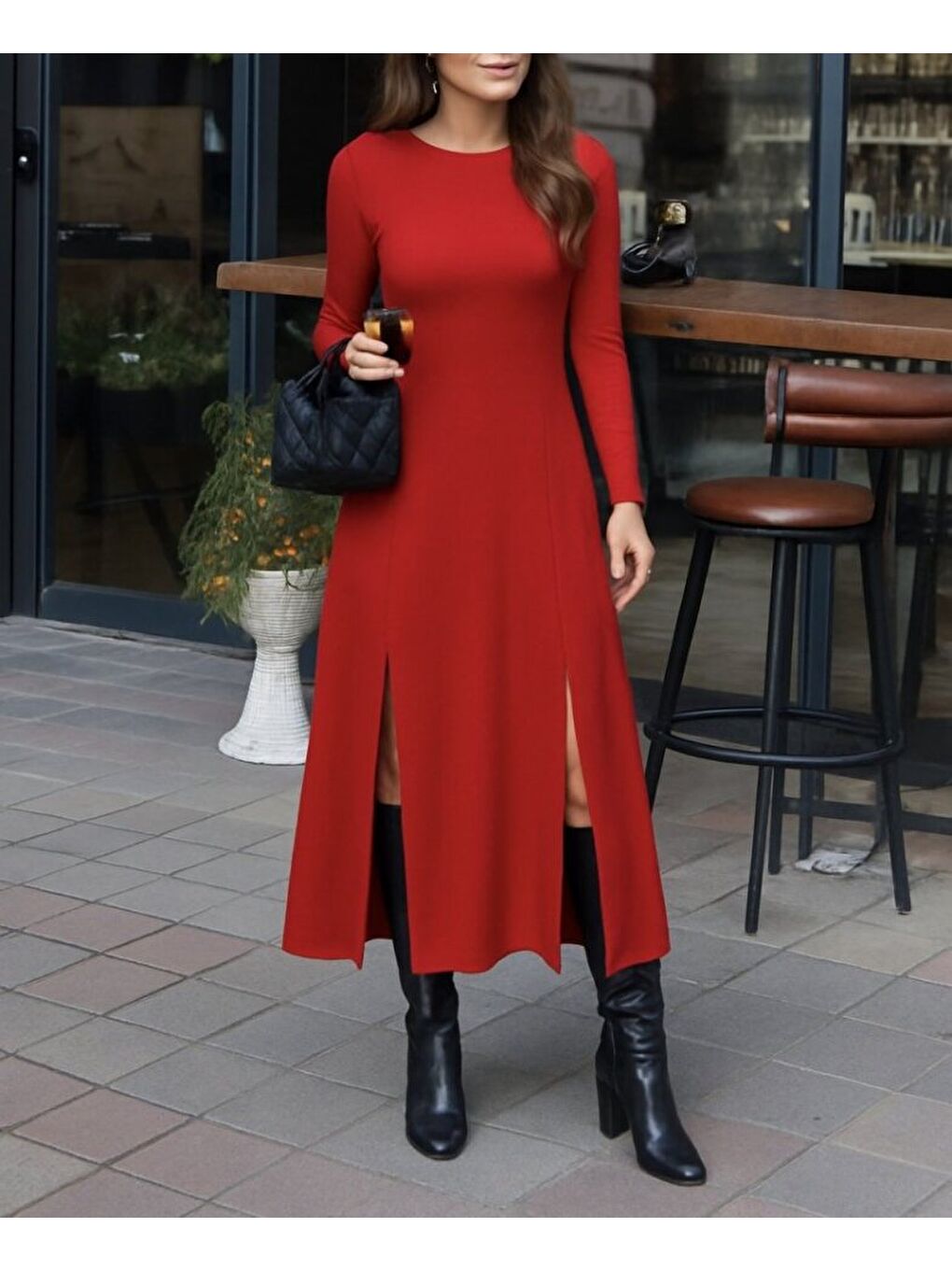 Kırmızı Kadın Uzun Kollu Hafif Kayık Yaka Sırt Dekolteli Yırtmaç Detaylı Viskon Tam Boy Elbise-1