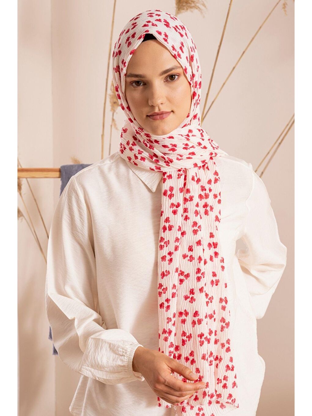 Pembe Kadın Çiçek Desenli Kırışmaz Bürümcük Şal 190*80 Cm-1