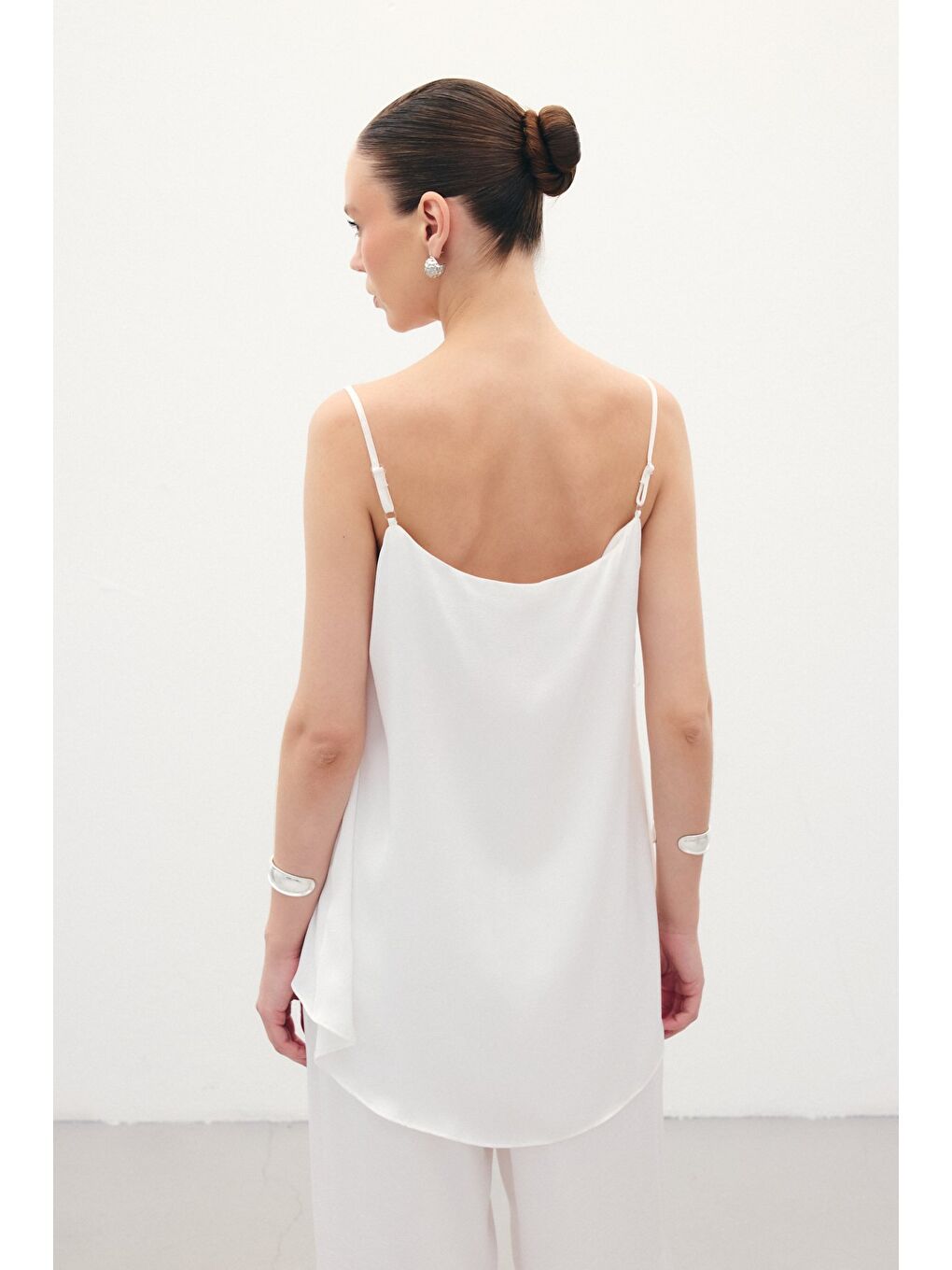 Askılı Saten Bluz - Ekru-7