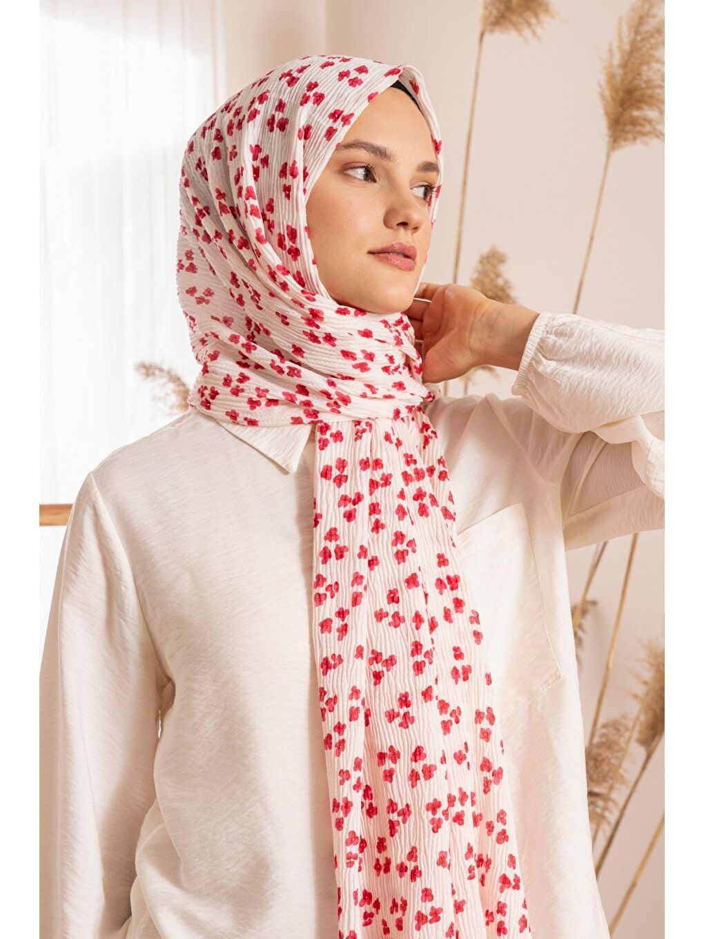 Pembe Kadın Çiçek Desenli Kırışmaz Bürümcük Şal 190*80 Cm-2